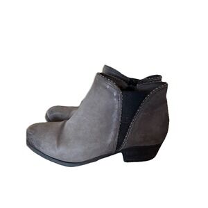 Miz Mooz 10/10.5 Leather Ankle Boots Studded Western Boho Moto Cottage Prairie